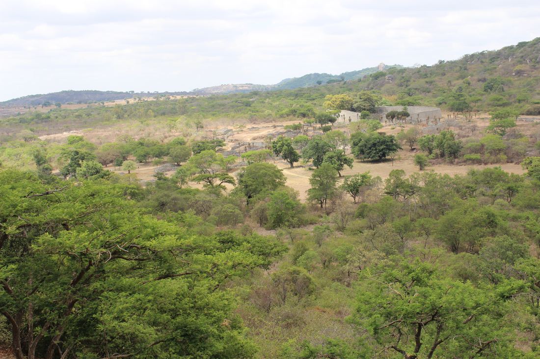 The tall curved outer wall of the Great Enclosure at Great Zimbabwe